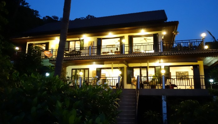 Koh Tao Star Villa at Night